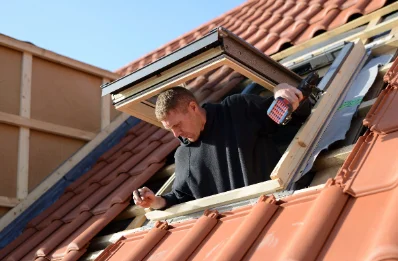 Pose de fenêtres de toit Velux aux Chapelles
